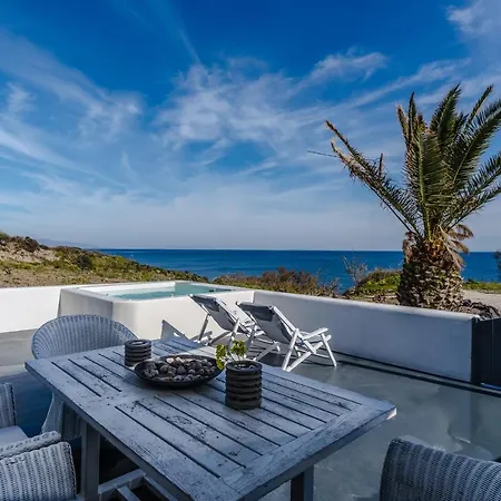 Alios Beach Houses *